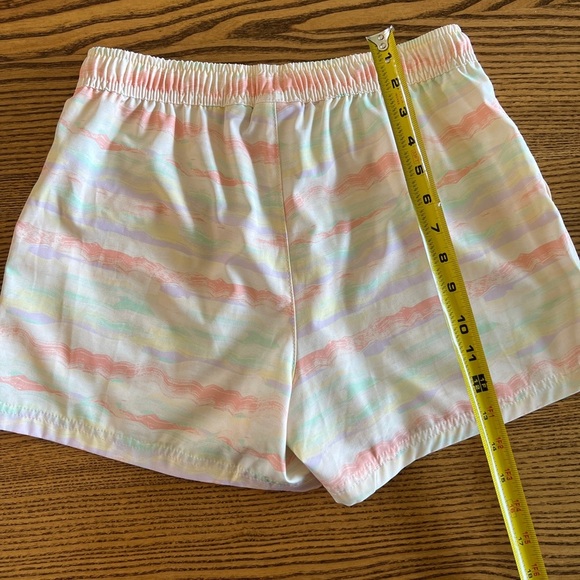 3/$25 Willow Blossom Shorts S EUC - Picture 5 of 5